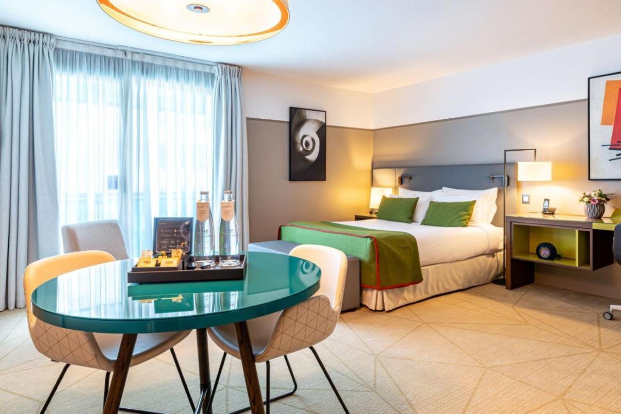 Fraser Paris La Defense 5*