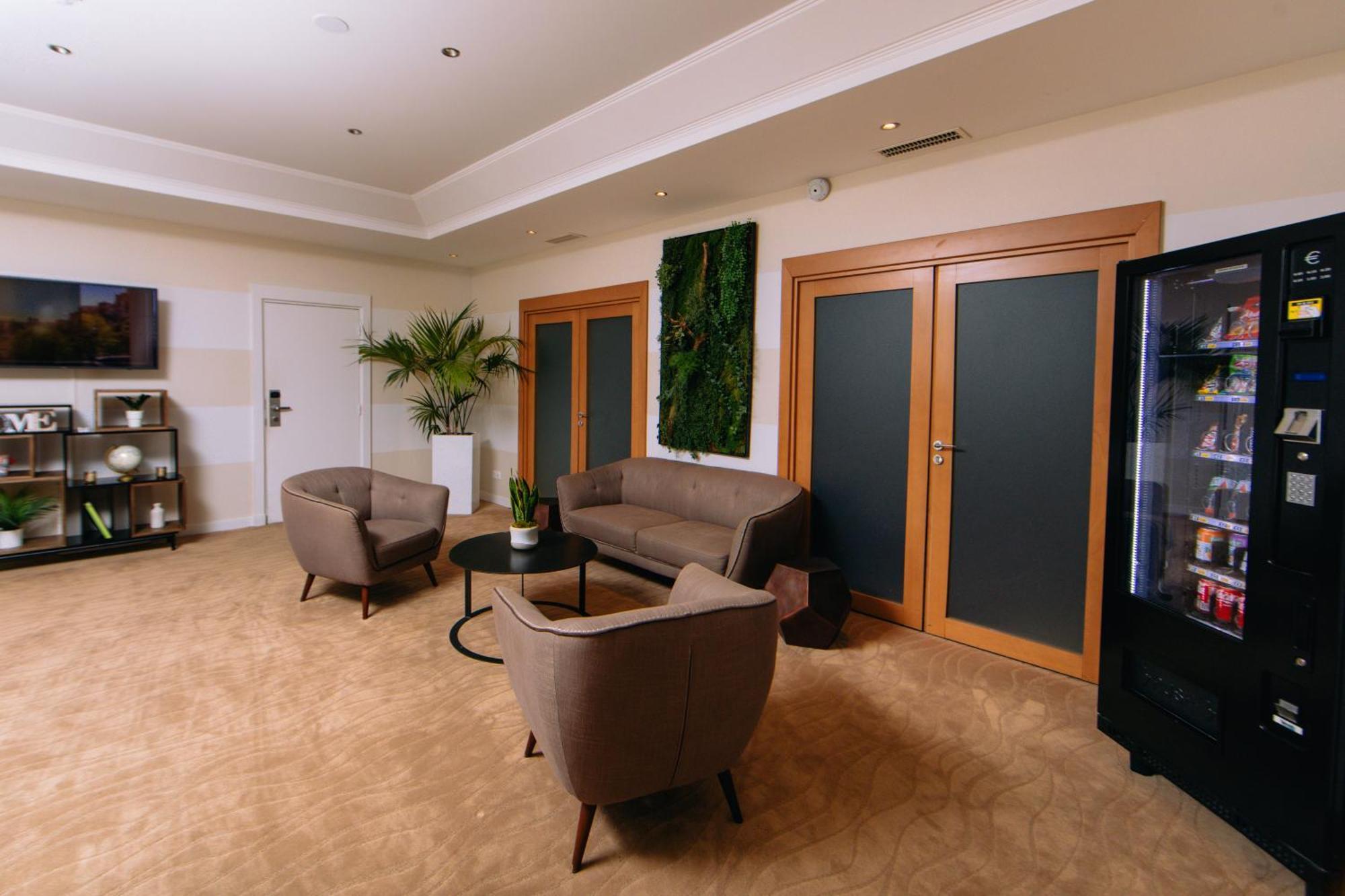 Aparthotel Fraser Paris La Defense 5*