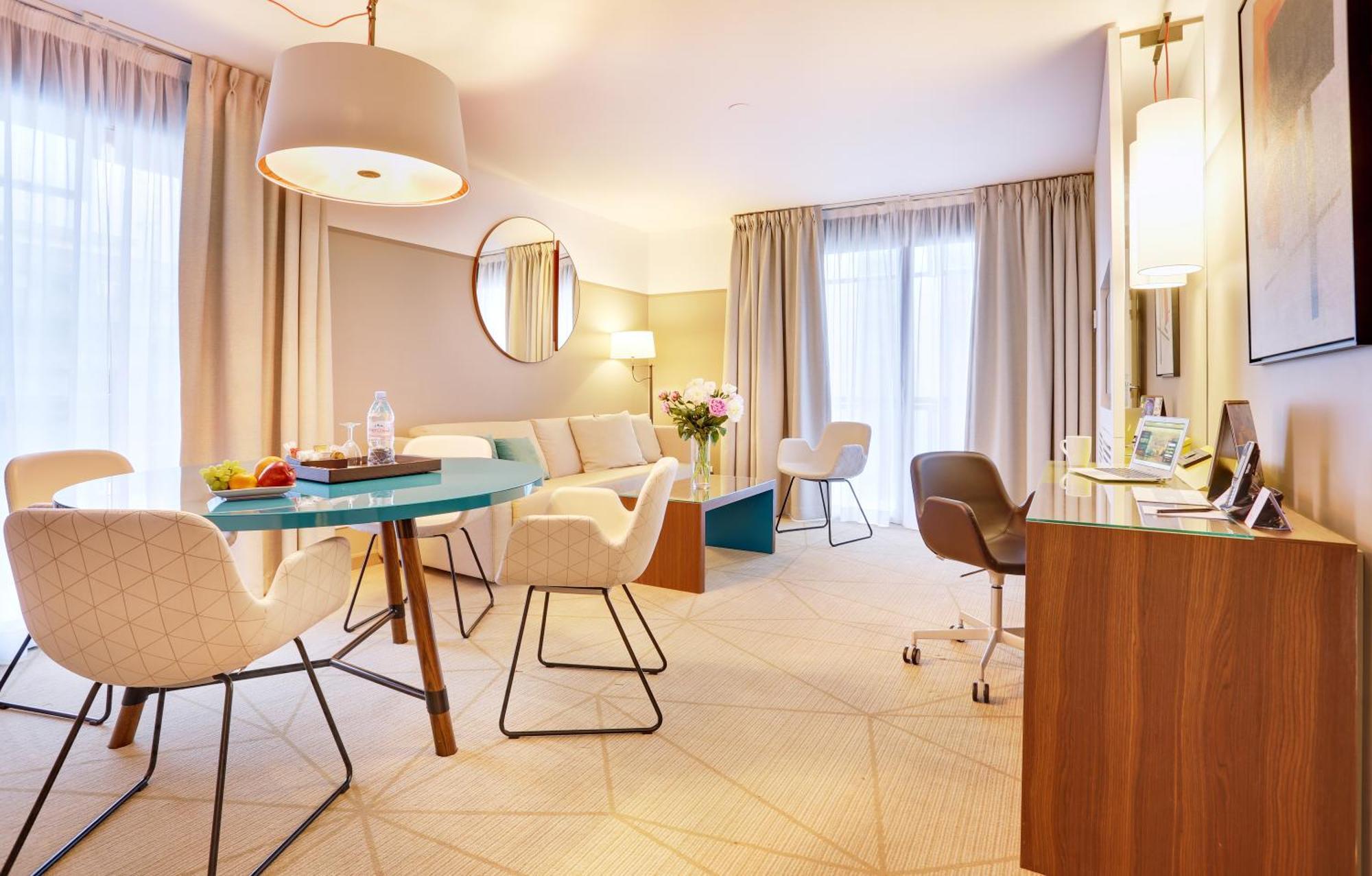 Fraser Paris La Defense 5*