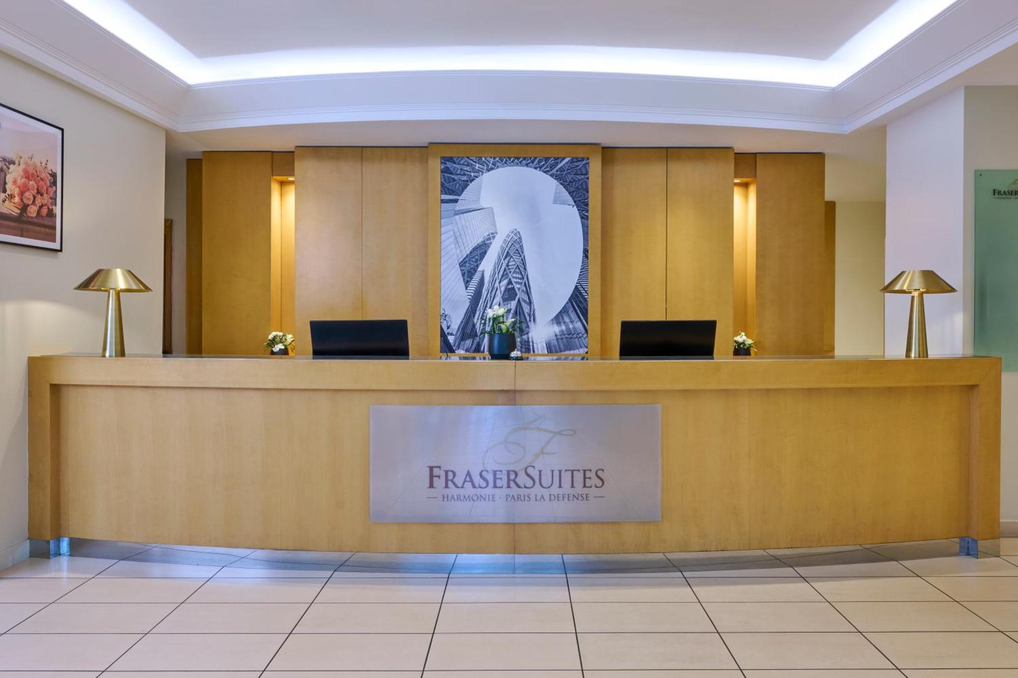 Fraser Paris La Defense 5*