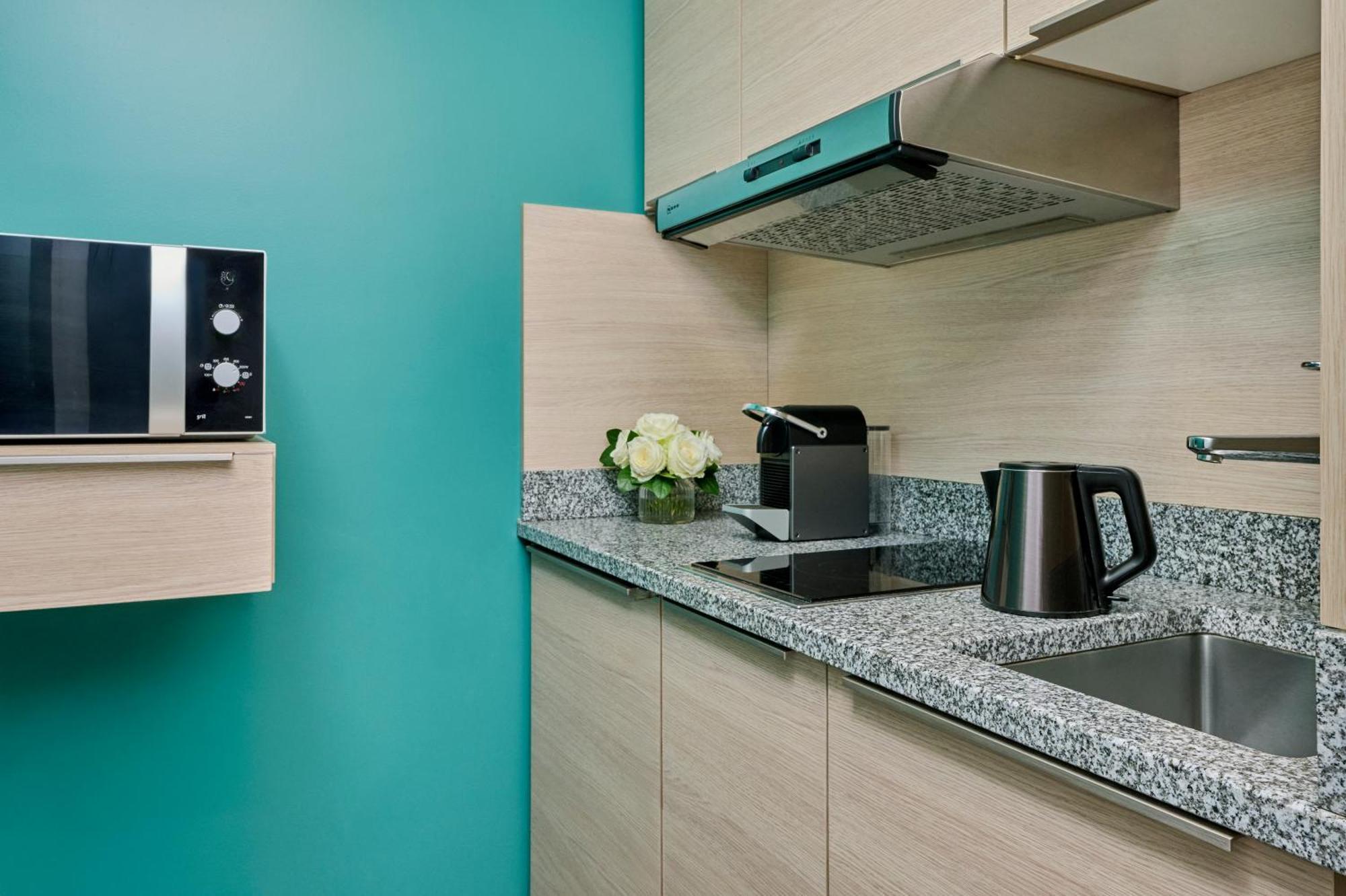Aparthotel Fraser Paris La Defense 5*